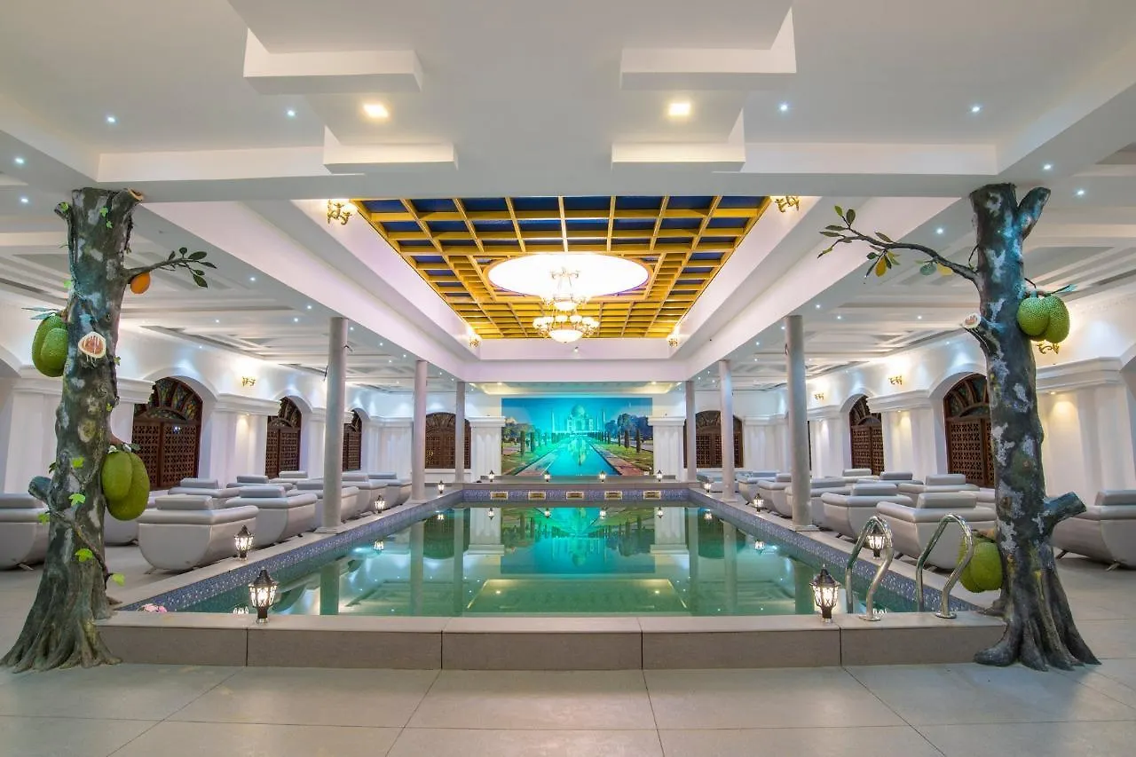 Wayanad Fort Hotel Kochi Üdülőközpont